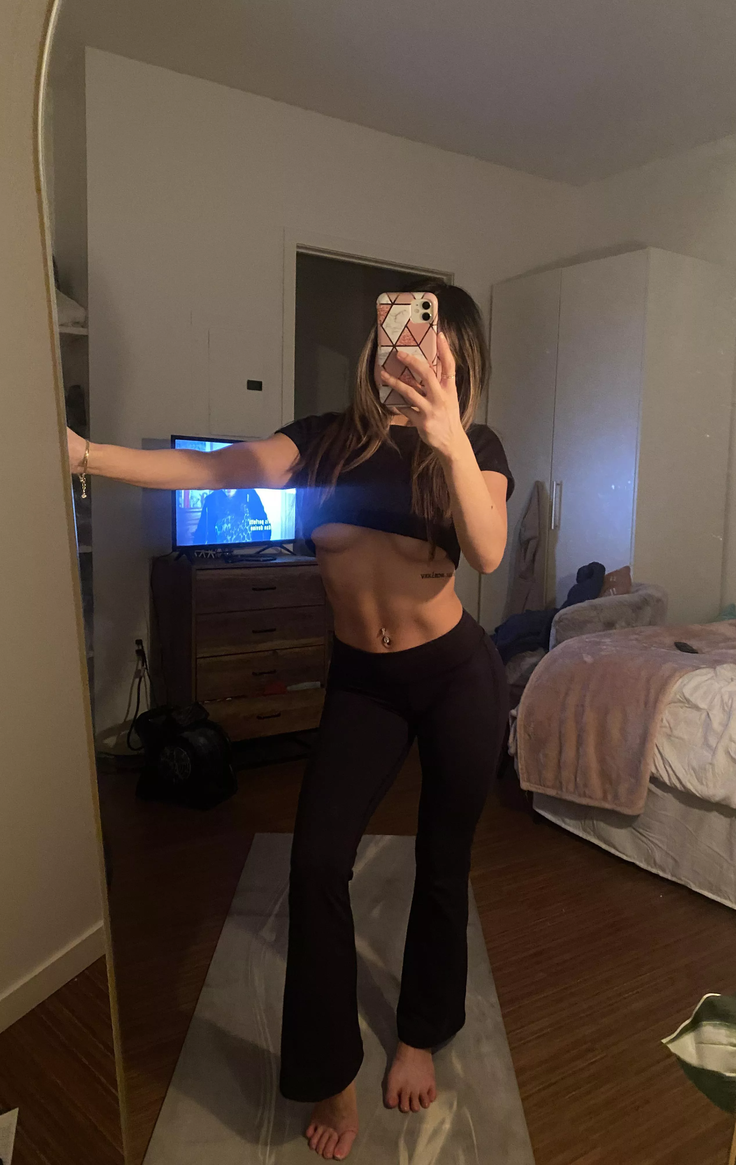 Come over for movie night😊 posted by EllieBunnieXO