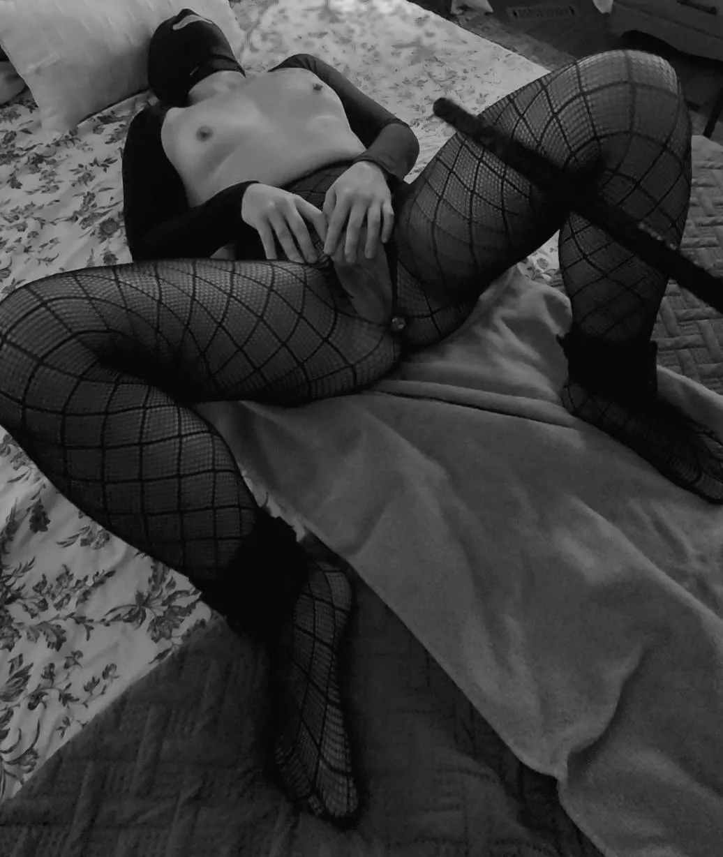 [F] cum play posted by metacouple