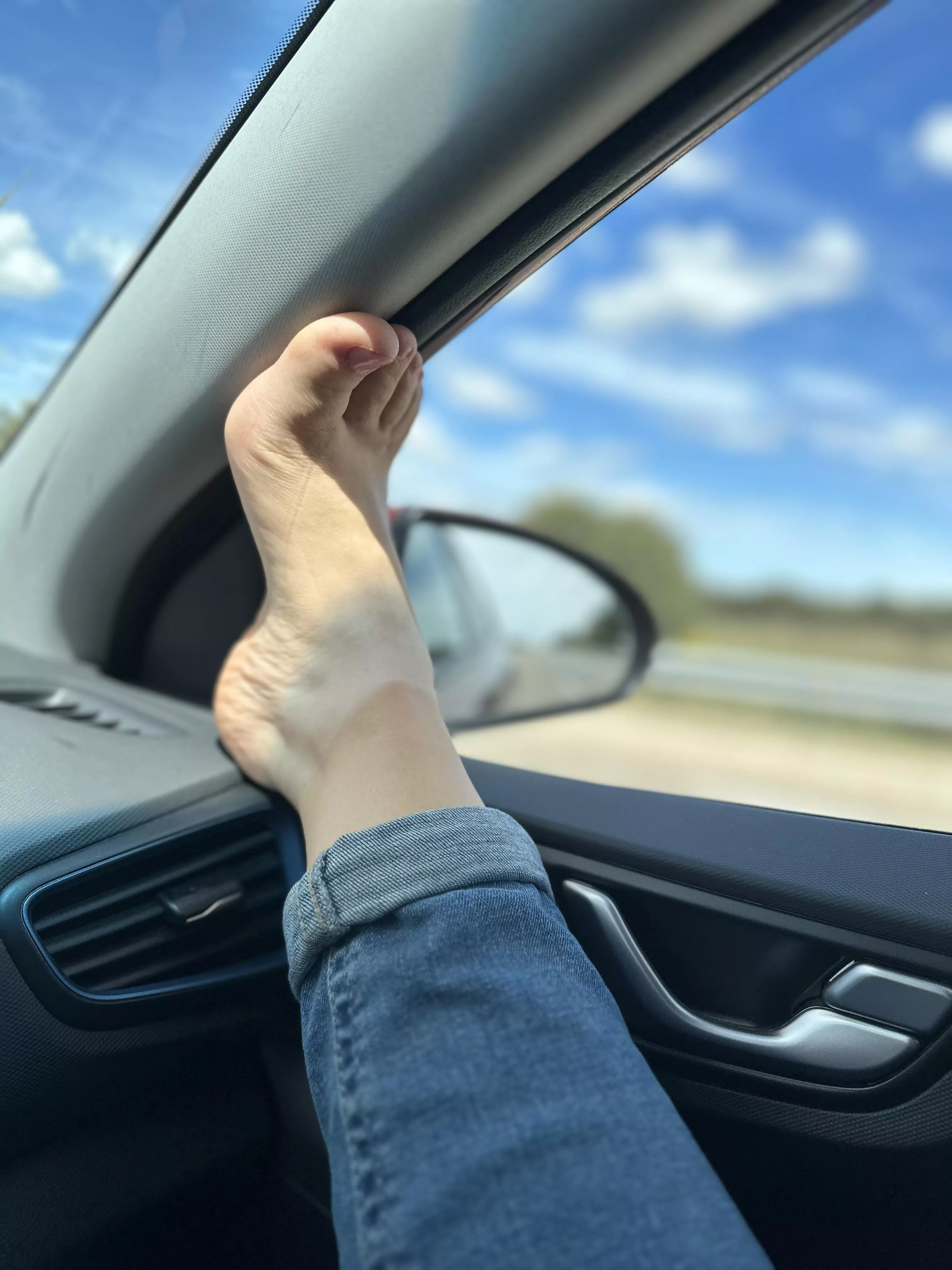 [F] Would I catch you attention if you would pass me by? posted by AnasFeet817