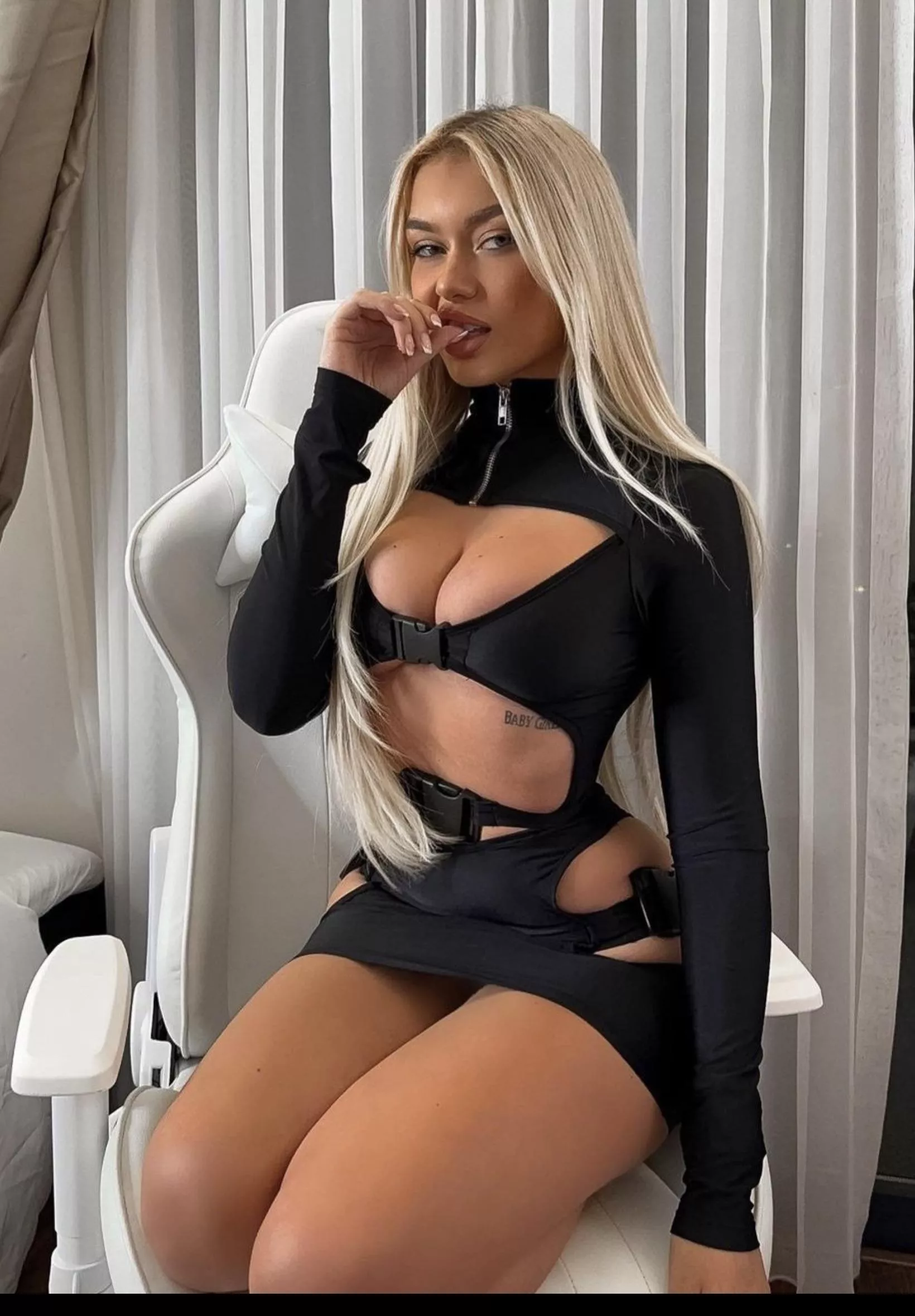 Fabulous outfit posted by asianic88