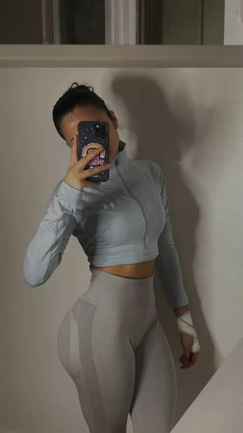 Fit & thick by OldDinosaurus