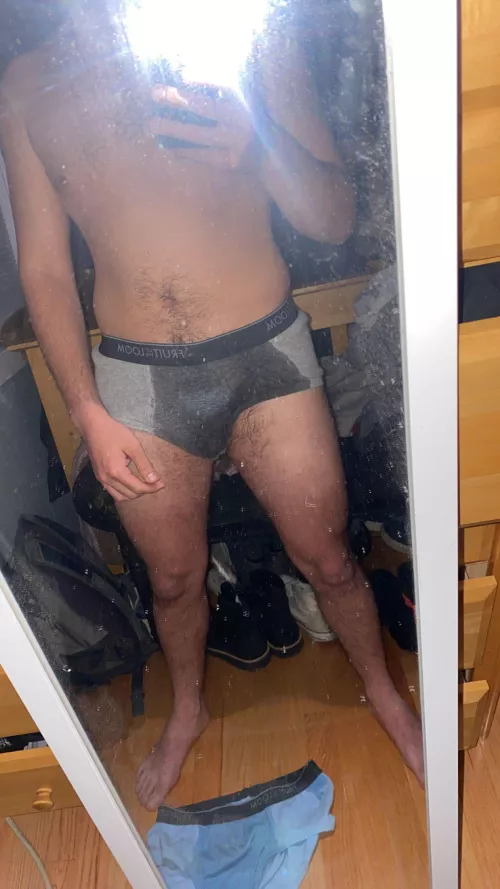 Hmu if you’re into wetting by Karatemonkey77777