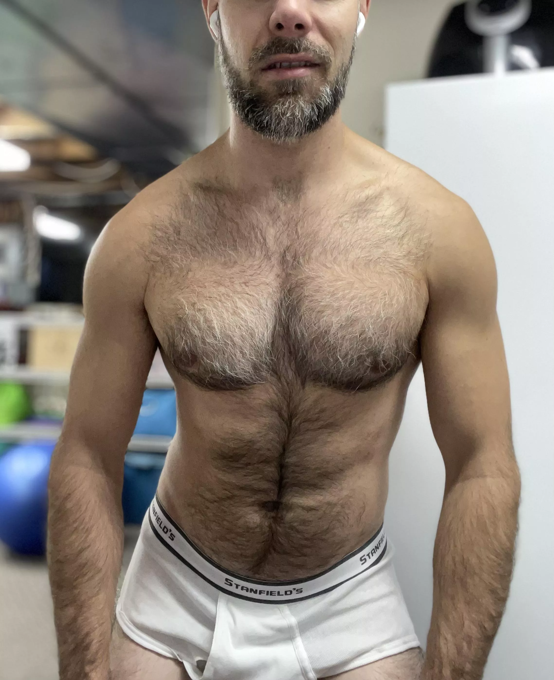 I think it’s time to head to the bedroom and see who joins me… posted by Flashy-Usual-7228