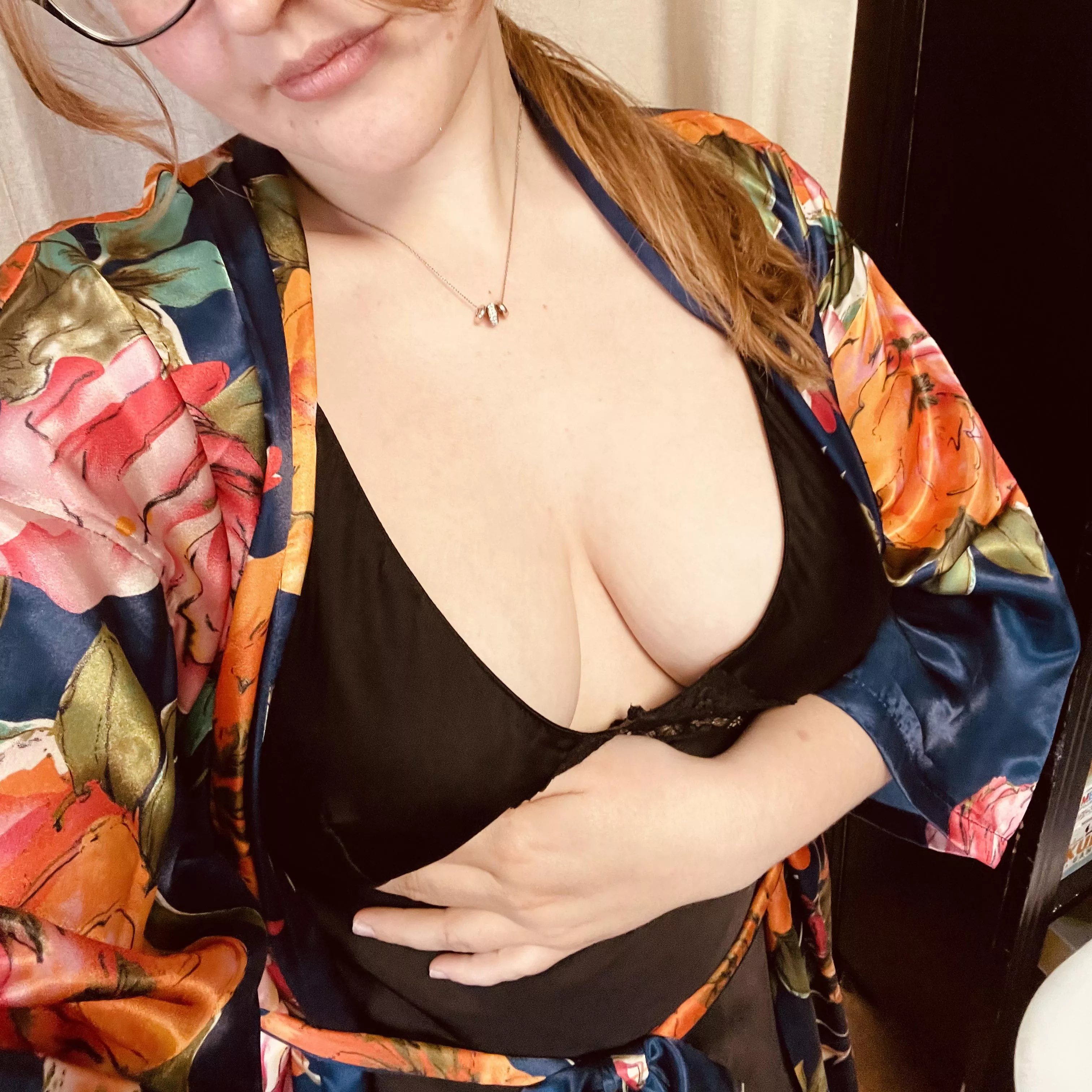 I went out to the store in this 😳 posted by lilliessexygeeknudes