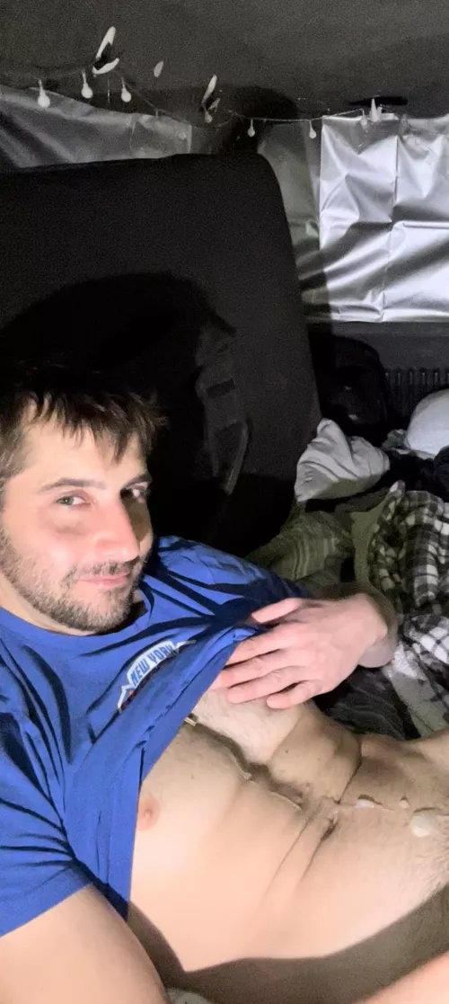 I’m getting used to this dirtbag/traveling kinda lifestyle ;) by Roo_lawnmaster