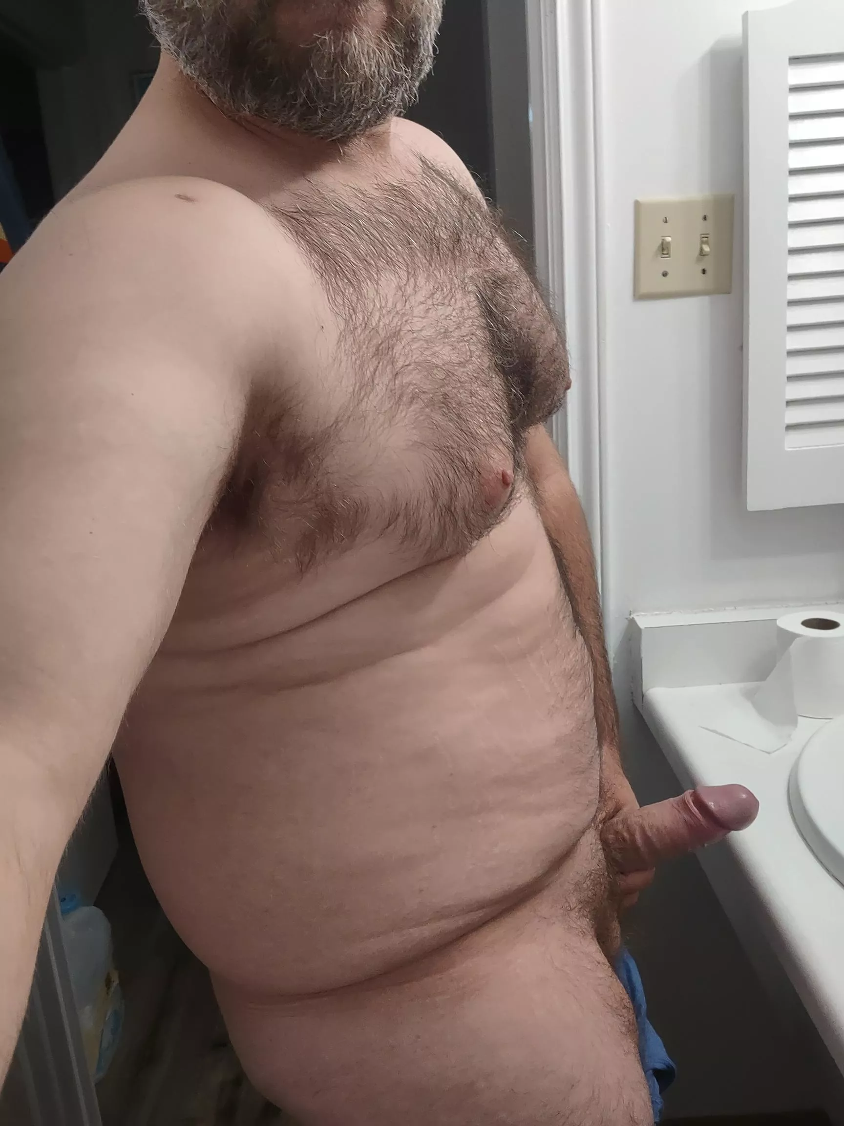 I'm thick in the right places 😘 posted by captainhero83