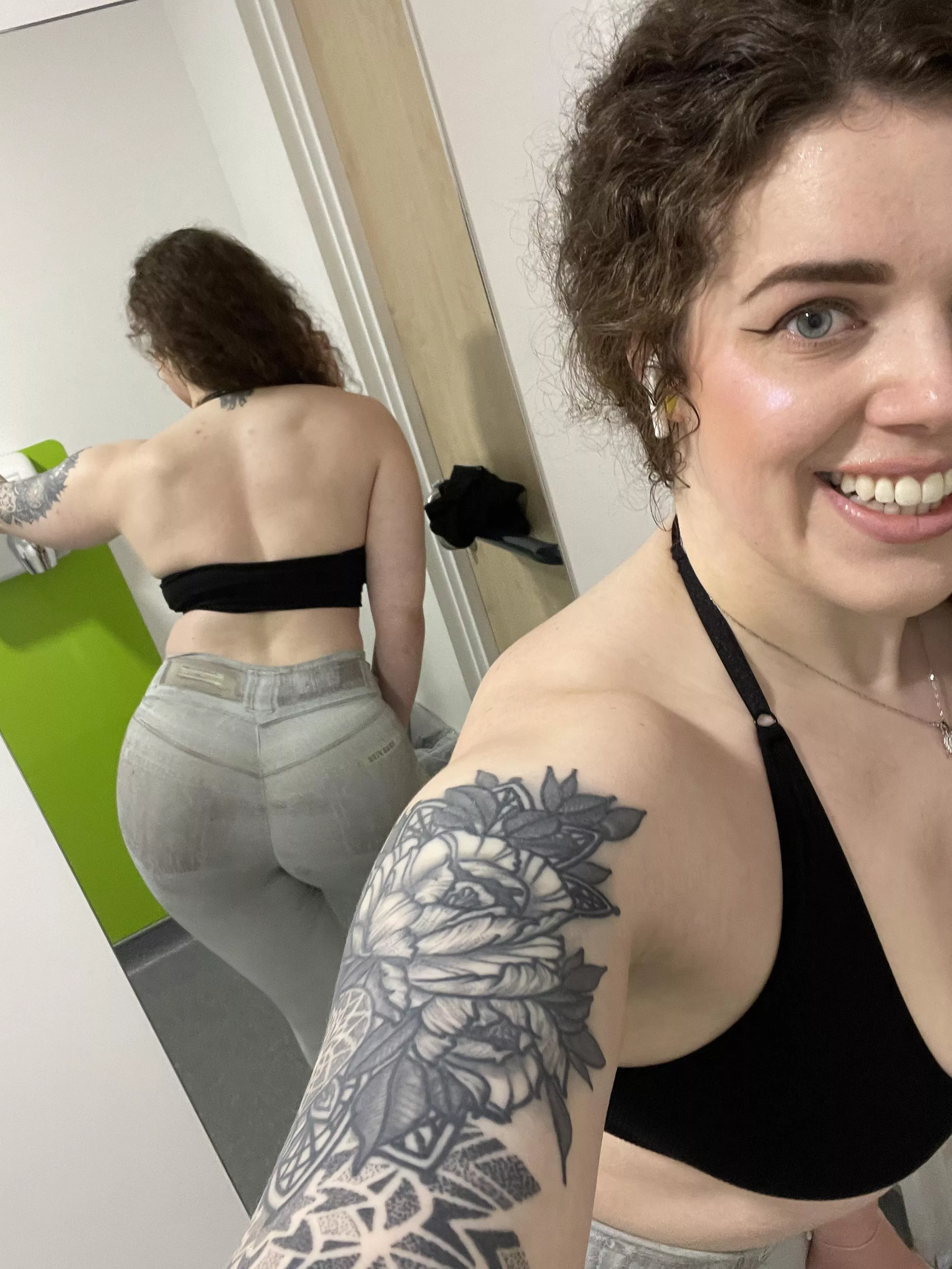 Leggings which looks like jeans ❤️‍🔥 posted by hiptqueen