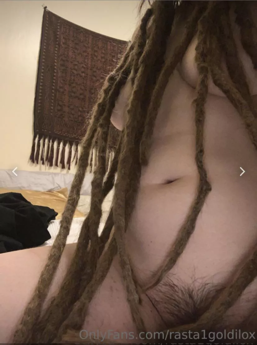 Locs covered my tits but not my muff! posted by Rastagoldilox