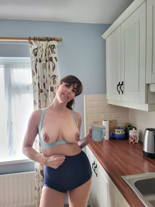 Natural droop by wifeslutLisa