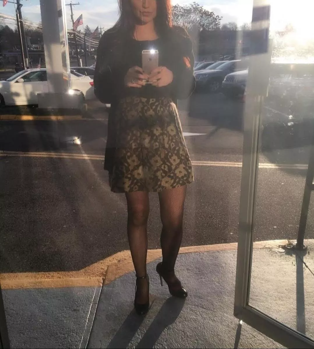 Outside the office posted by LatinaSeven7