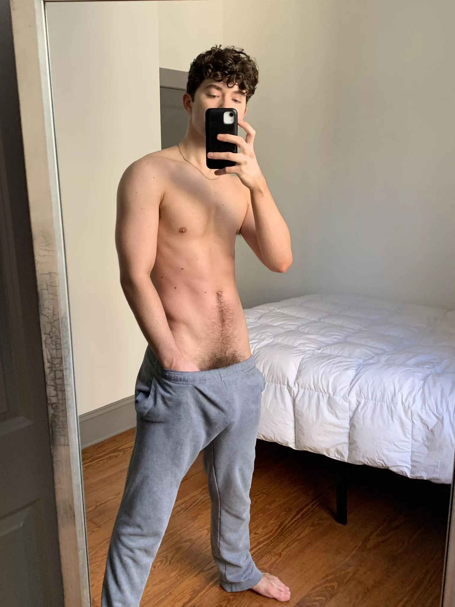 Sniff my bush posted by ElsaGermaineRiley