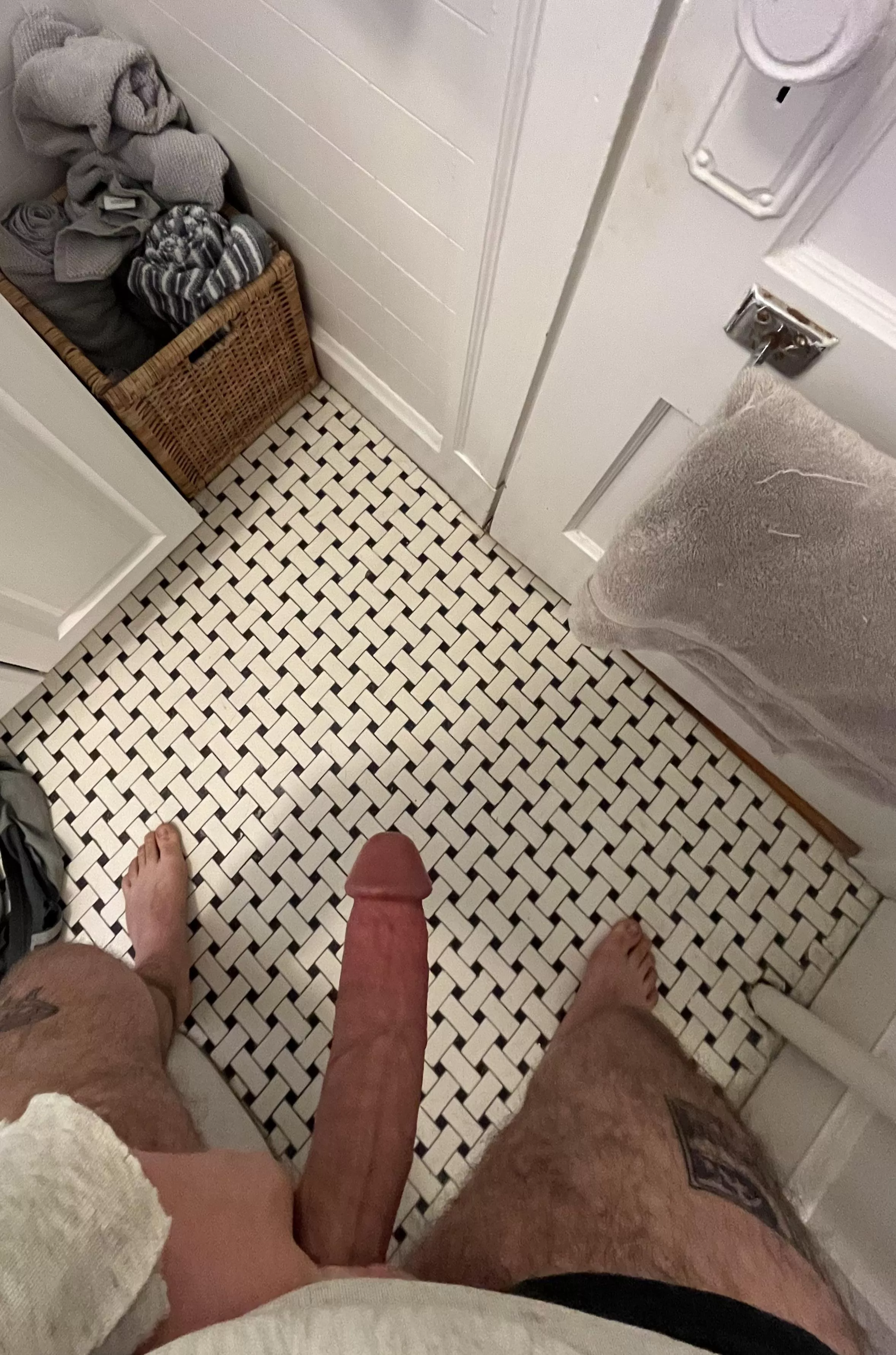 Squeeze me into your weekend plans? posted by teddy4101