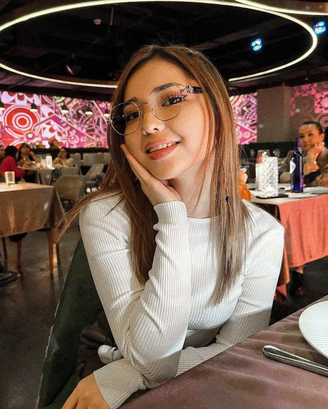 this was me on my 18th birthday earlier tonight! sadly no girls approached me on my birthday 🥲😂🙈 would anyone here have flirted with me? posted by Much_Minimum1051