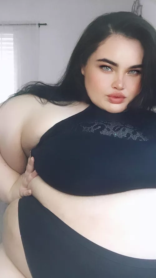 Who’s still up for a chat by thisfatfox