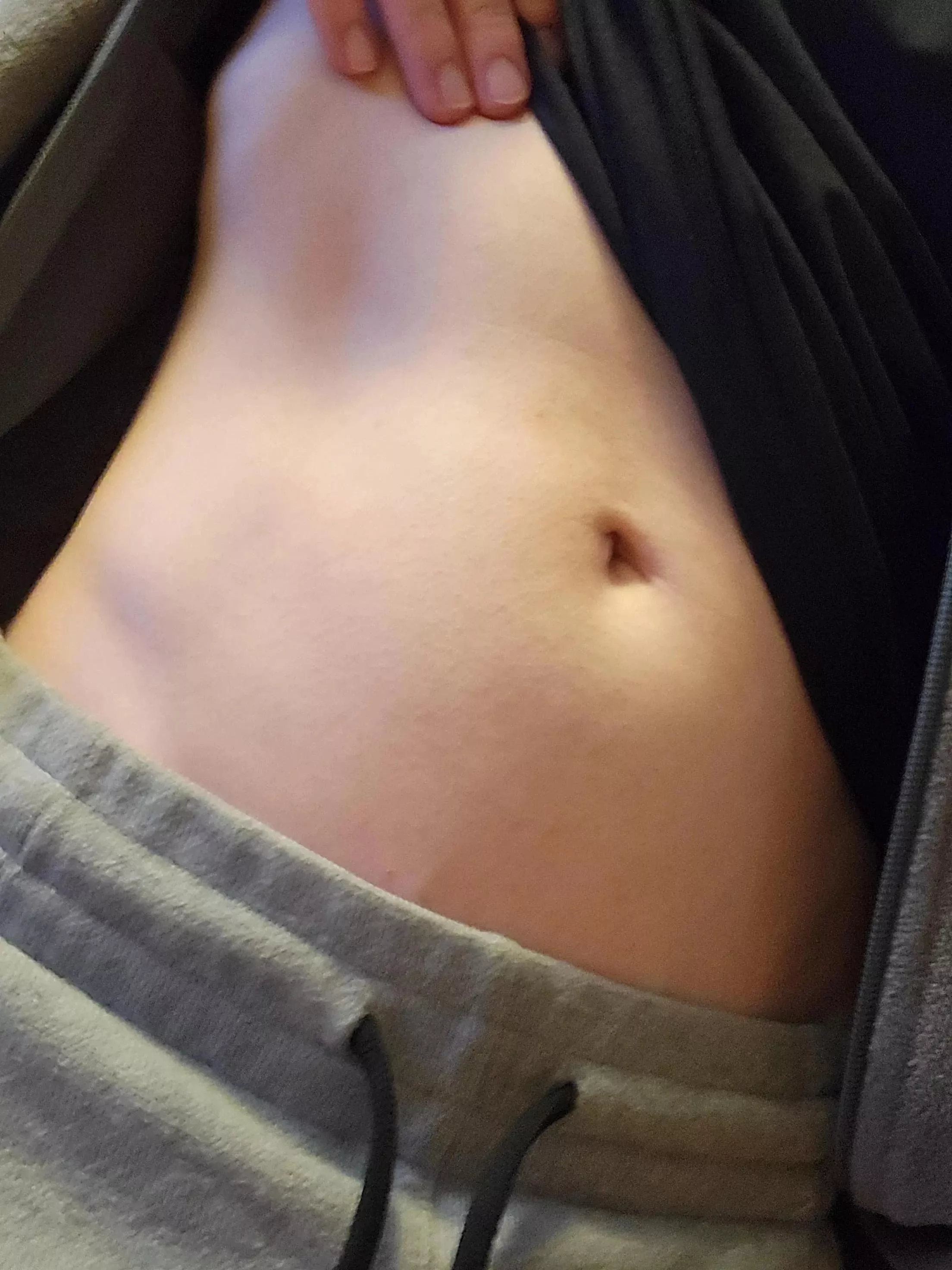 (21)How would you wake up your 5'3 105lb Lil bro on this Monday morning? posted by YourSmolGuy