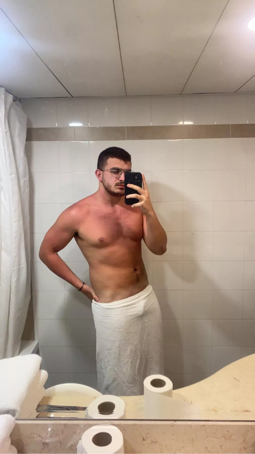 22, hmu with face mabmas22 posted by Afraid-Jellyfish-832