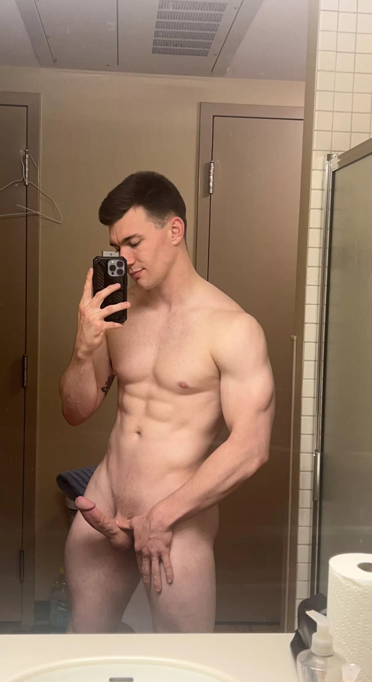 Different kind of post-gym pictures😈 posted by Downtown_Regular6812