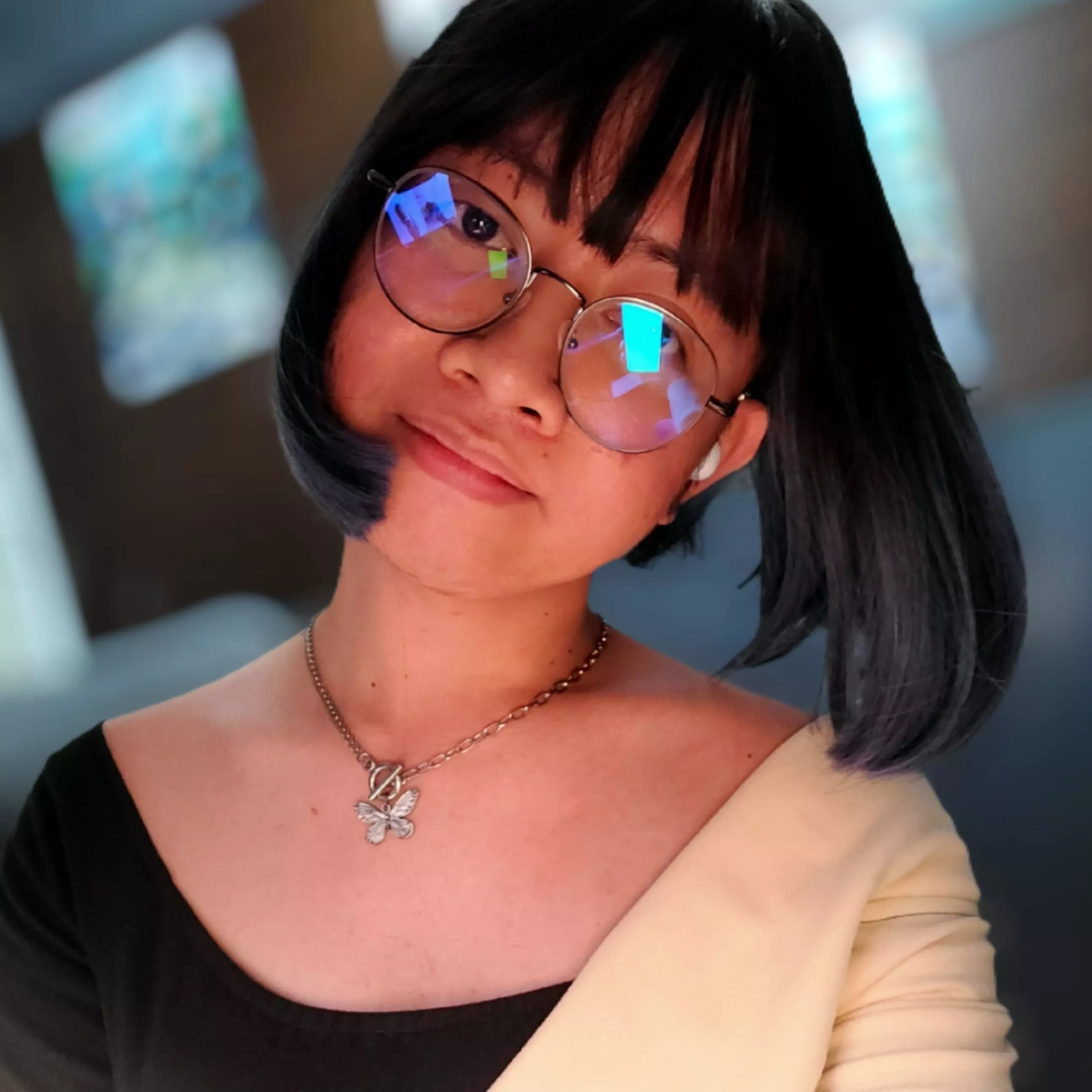 Do I look good without makeup on? posted by AdministrativePen275