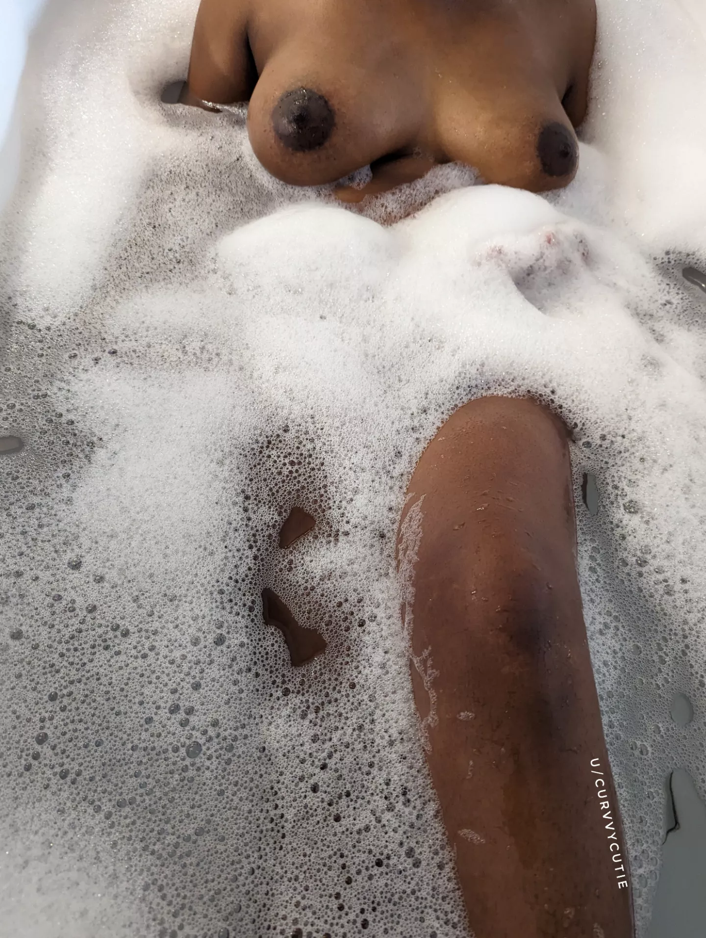 [F] Are you joining? posted by curvvycutie