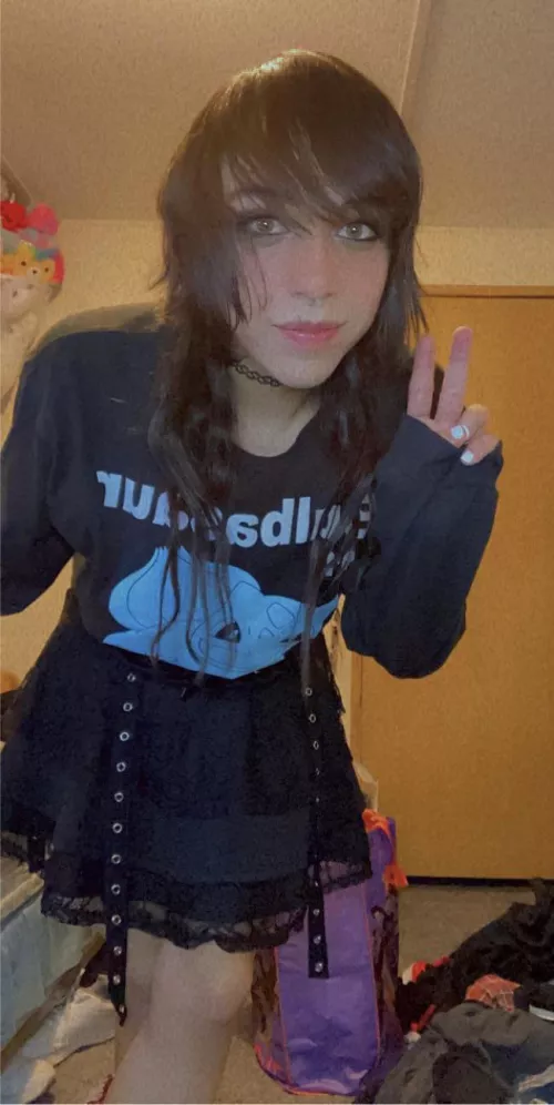 Finally got a skirt! (Excuse my dirty room lol) 🖤 by autumnsnow612