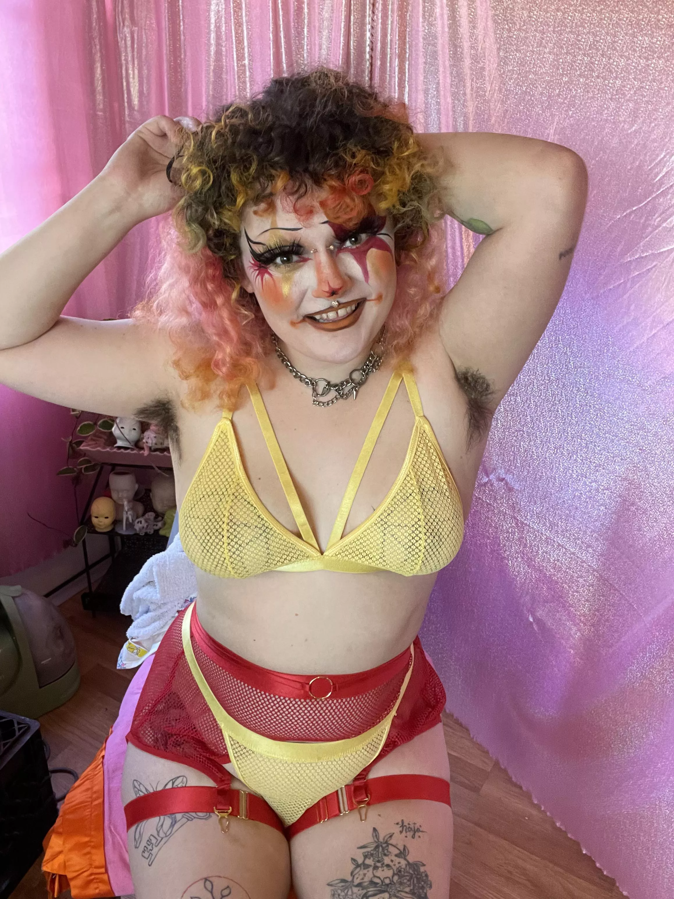 Hairy Clown Bimbo! posted by rollerdame