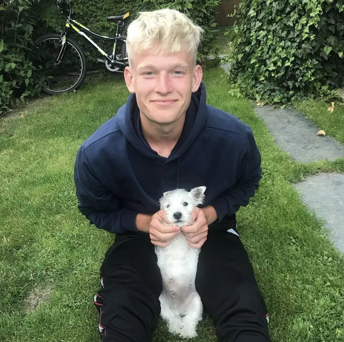 Hey, 18 m.. what are you doing? posted by TobiasAskkoldd