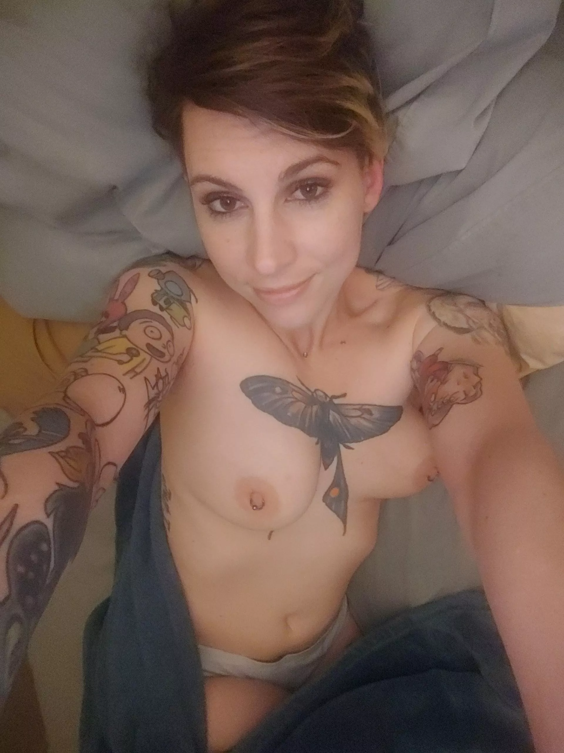 I need cuddles 😜 posted by suspensionmortician