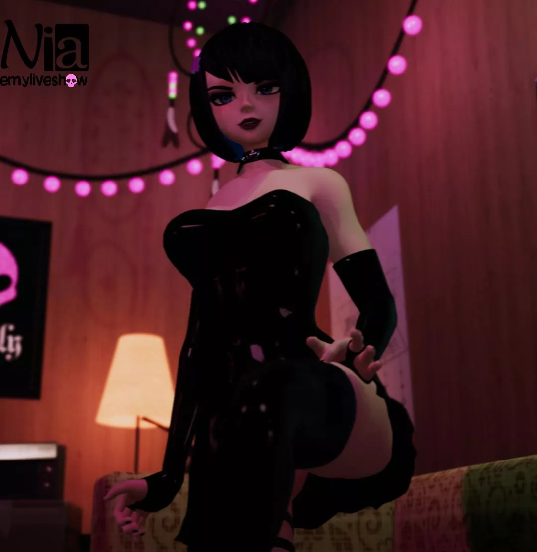 I need some help oiling that latex 😈 https://chaturbate.com/emyliveshow posted by EmyLiveShow