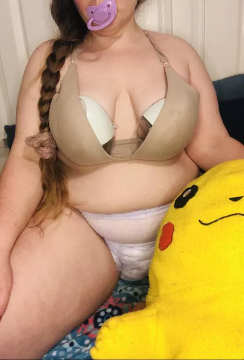 I’m being a good girl and making milk for Daddy ☺️ by Milkydreamsthrowaway