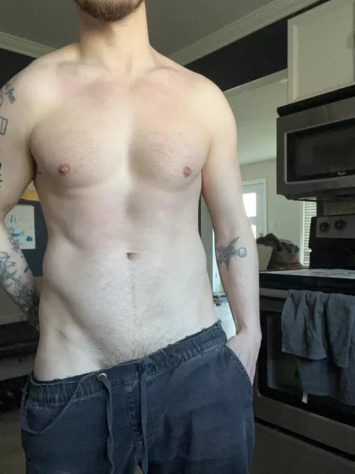 Just cooking some breakfast in the kitchen by anthonyhendrixxx