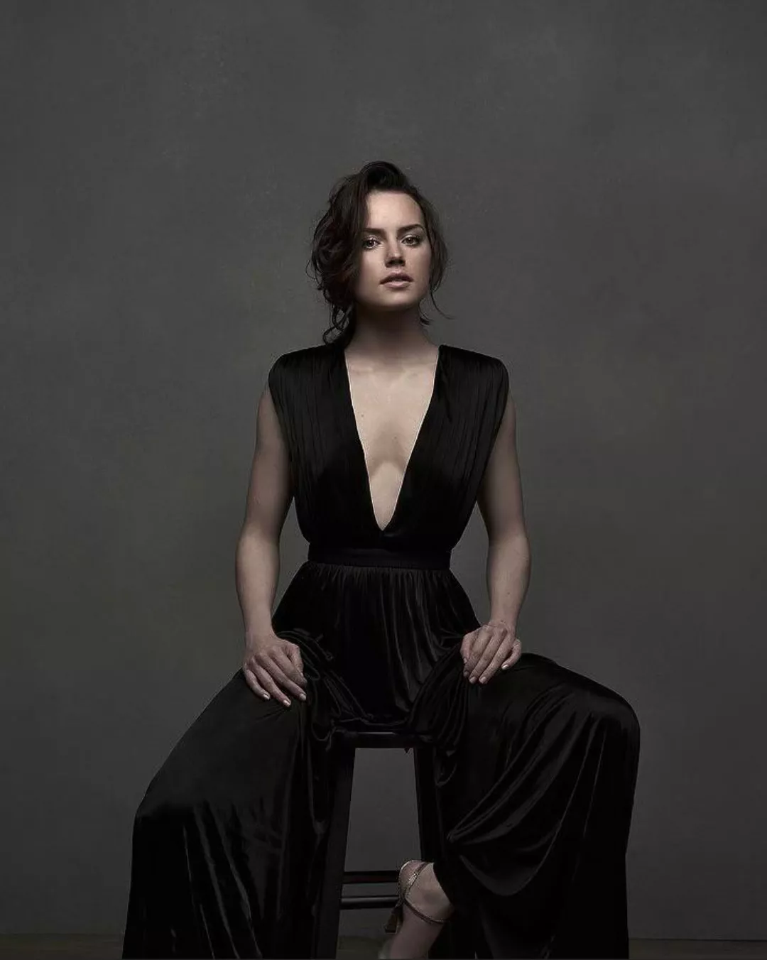Let's get filthy and leak for Daisy Ridley! posted by clearbluedreams