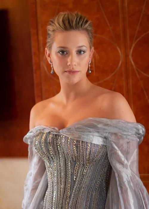 Lili Reinhart by DesiSongs