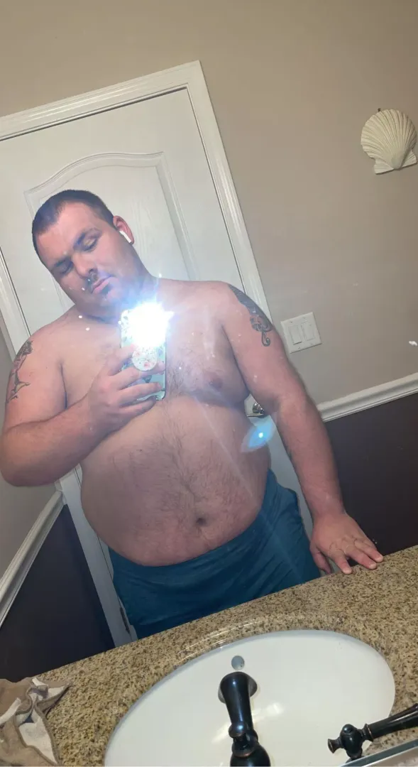 Looking for masc verbal older men 😍 by NJ_ChubCub
