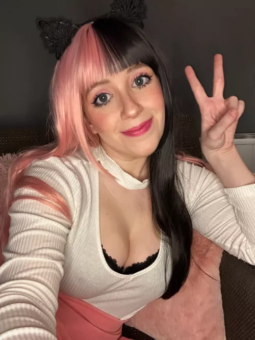 Love getting dressed up for no reason 💕 [F] by snildeep