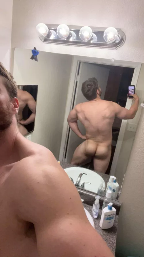 [m] deadlifts are a great way to build a strong back and butt 😌 by Former_Condition1919