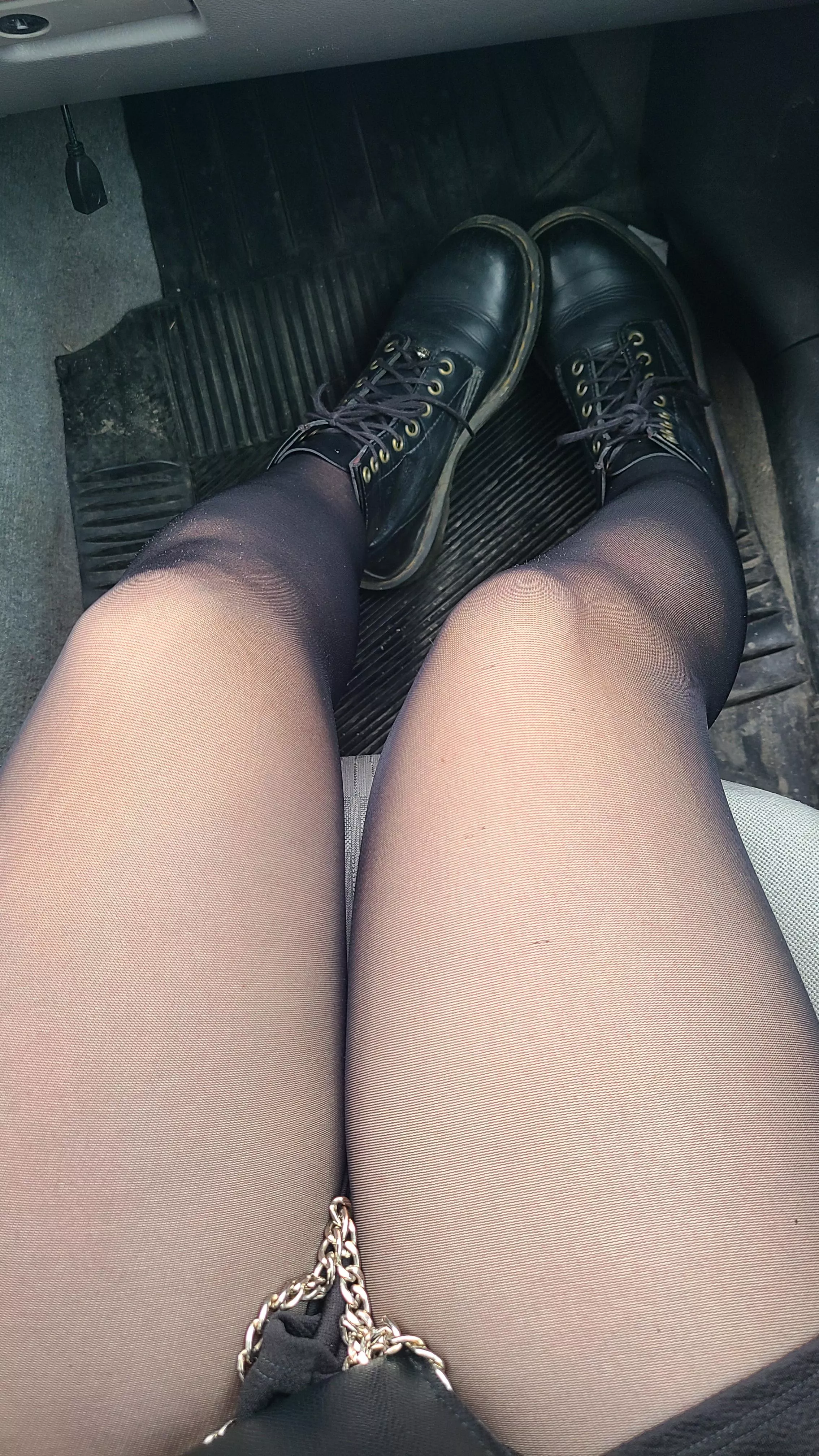 Perfect temperature for pantiehoes! posted by SweetCutiePeach