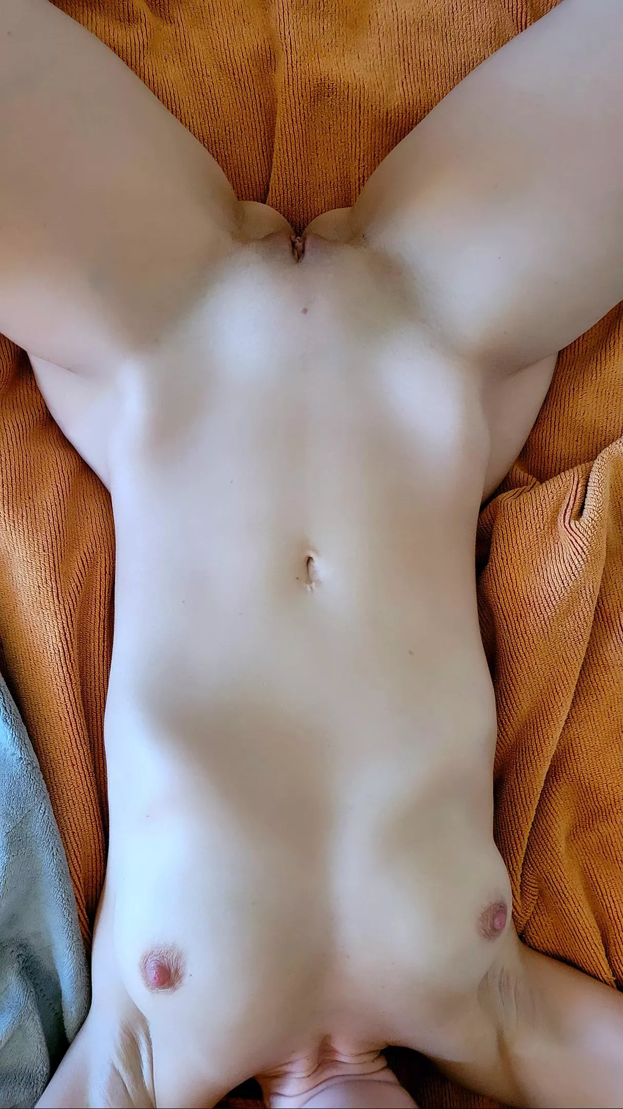 Pin me down while I squirm posted by mini_innie