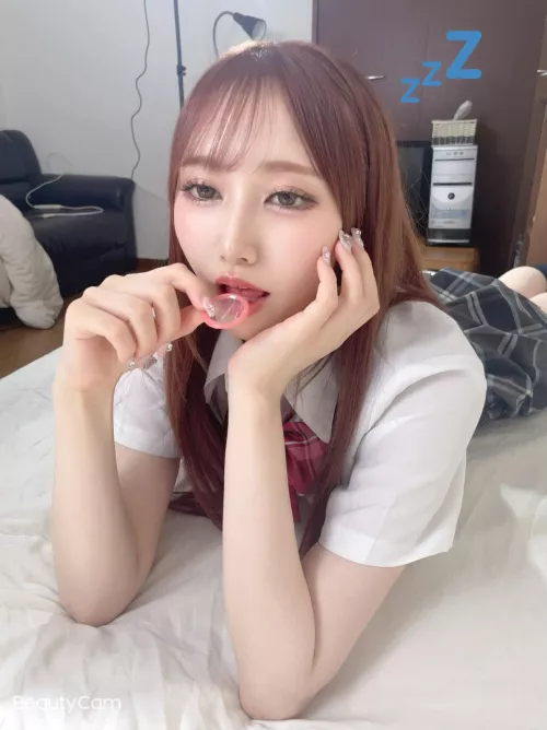 she’s ready by hornychilicorndog