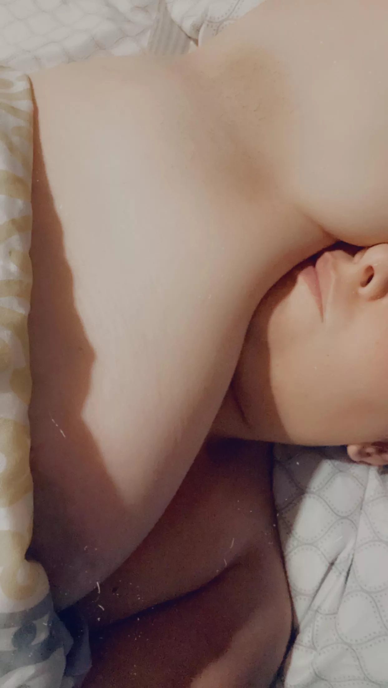 Slept with no deodorant on, how do you think they smell? posted by abigailgray256