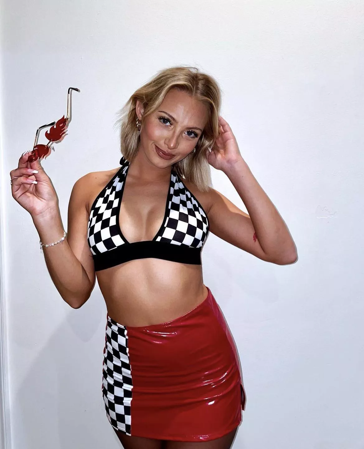 Slutty Eyes posted by Thin_Data_2134