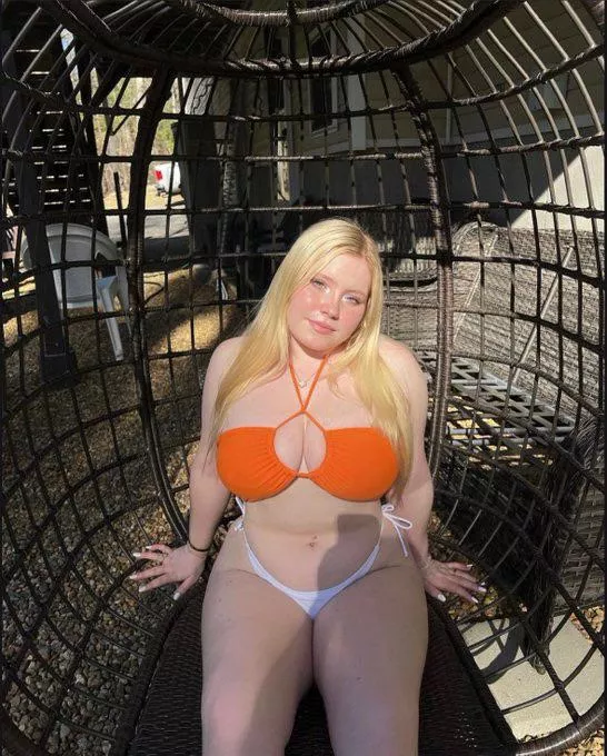 Who is this chick?? posted by otss11