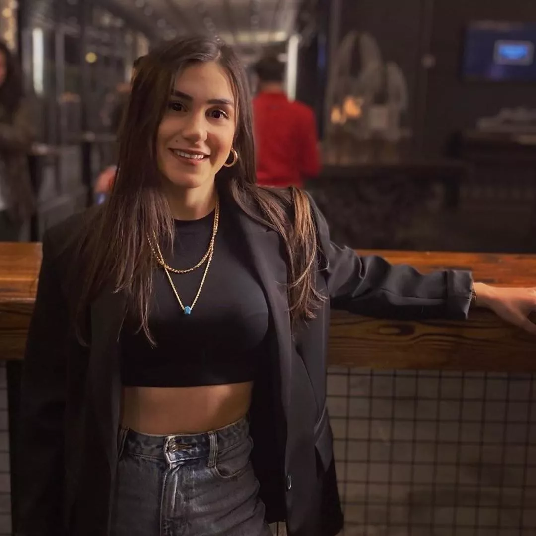 Beauty marked cutie showing bra lines through a tight black top posted by BrownCrow11