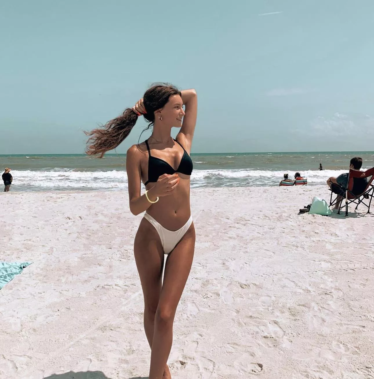 Black and white kini babe (IUTR) posted by mr_carwash