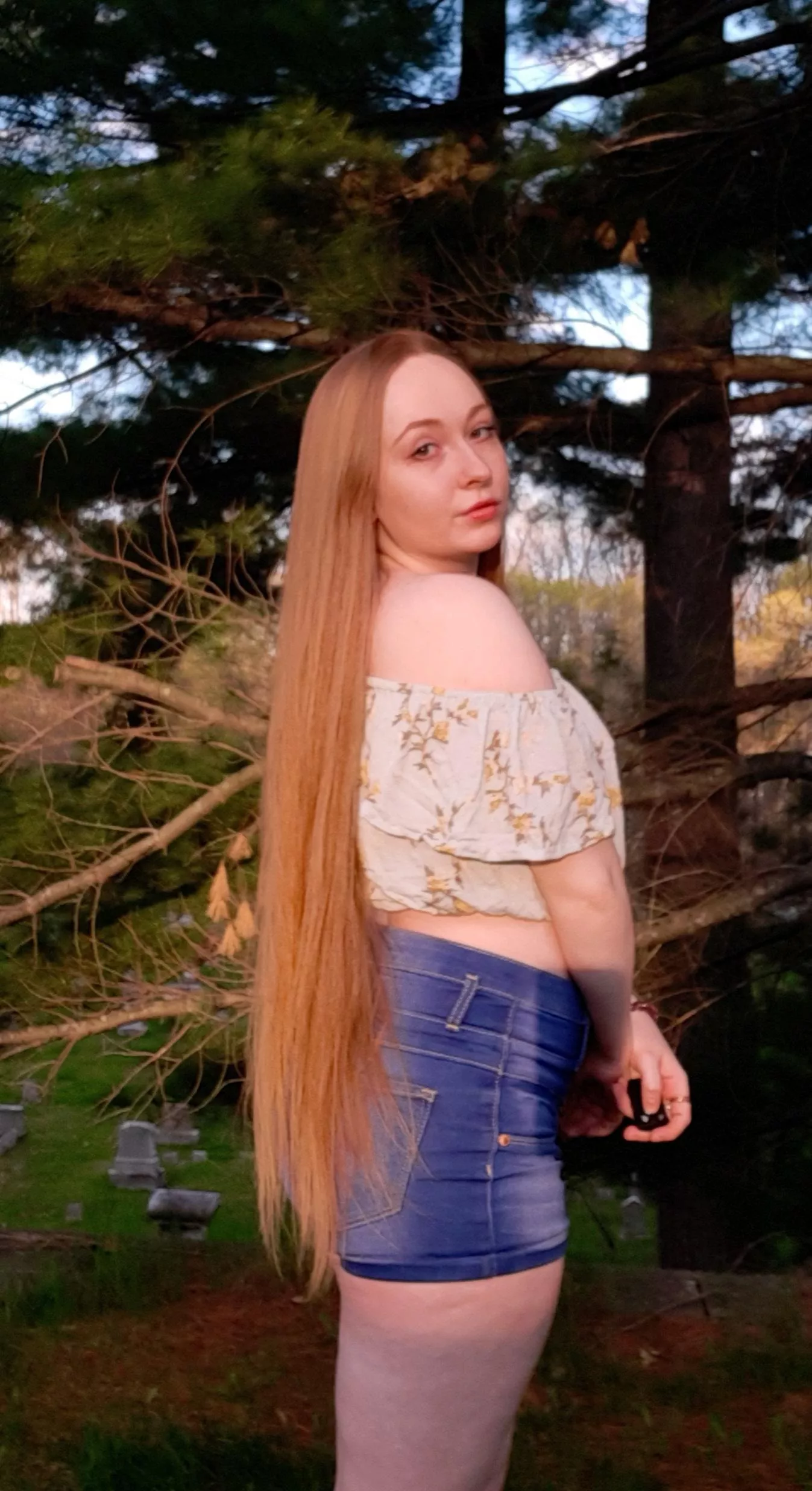 F23 OC this was before i cut my ends💚 posted by TinyTink33