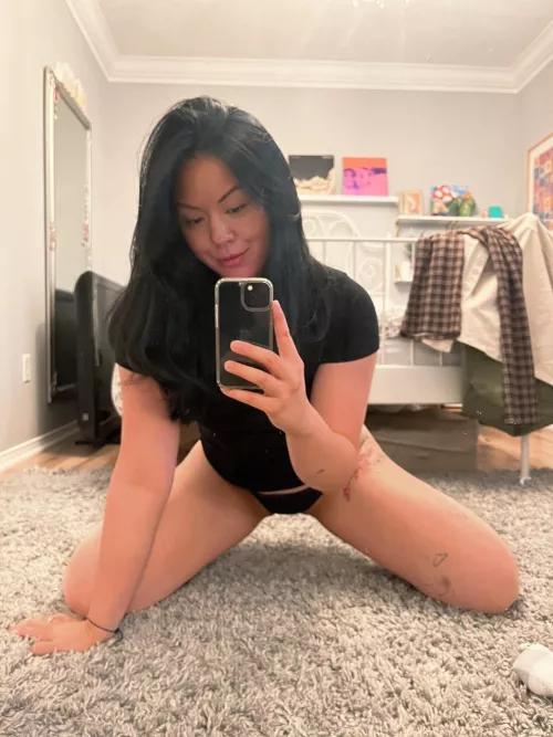 Home is where the pants aren’t [f] by katwaii