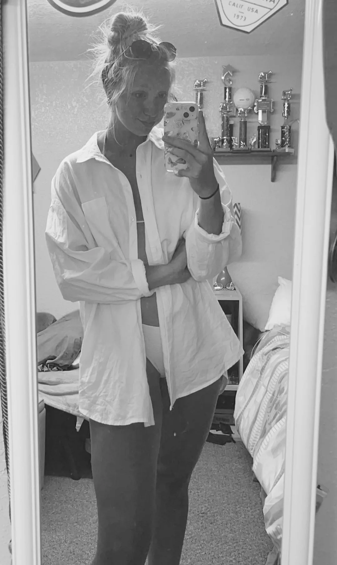 Hot 19 year old posted by lw-01