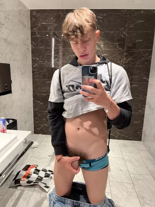 I get so turned on by the thought that someone could walk in on me like this.🤤 by Jessdudez