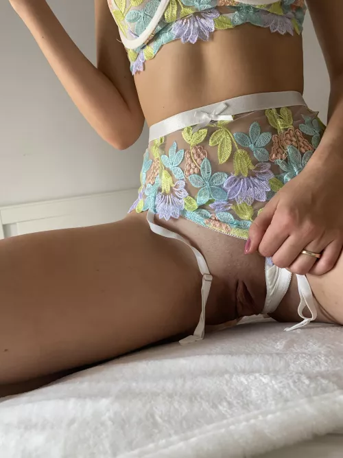 I have something wet and delicious for you by ur_sexy_milf