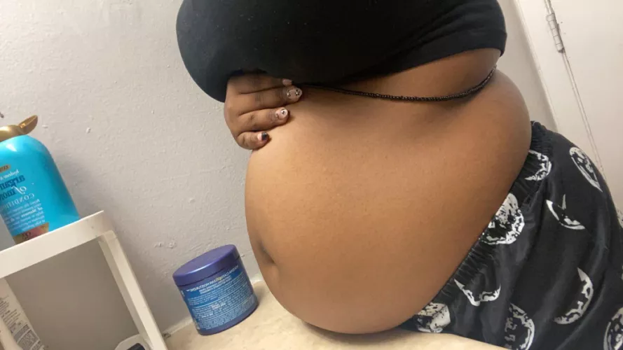 I love feeling huge 😩🍔 by Wonderful_Hippo_5233