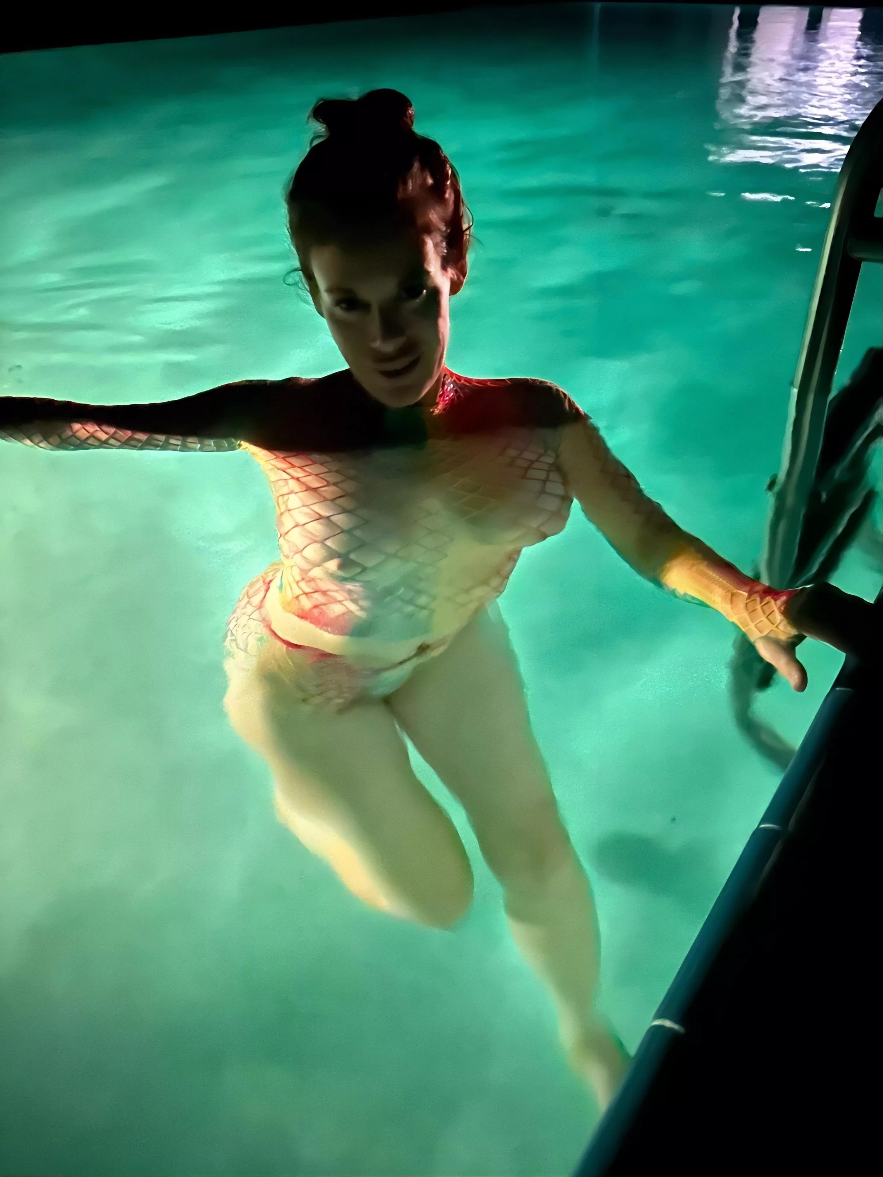 I love wearing see threw bikinis to my community pool... I dont mind if you dont? posted by OnlyJans2023